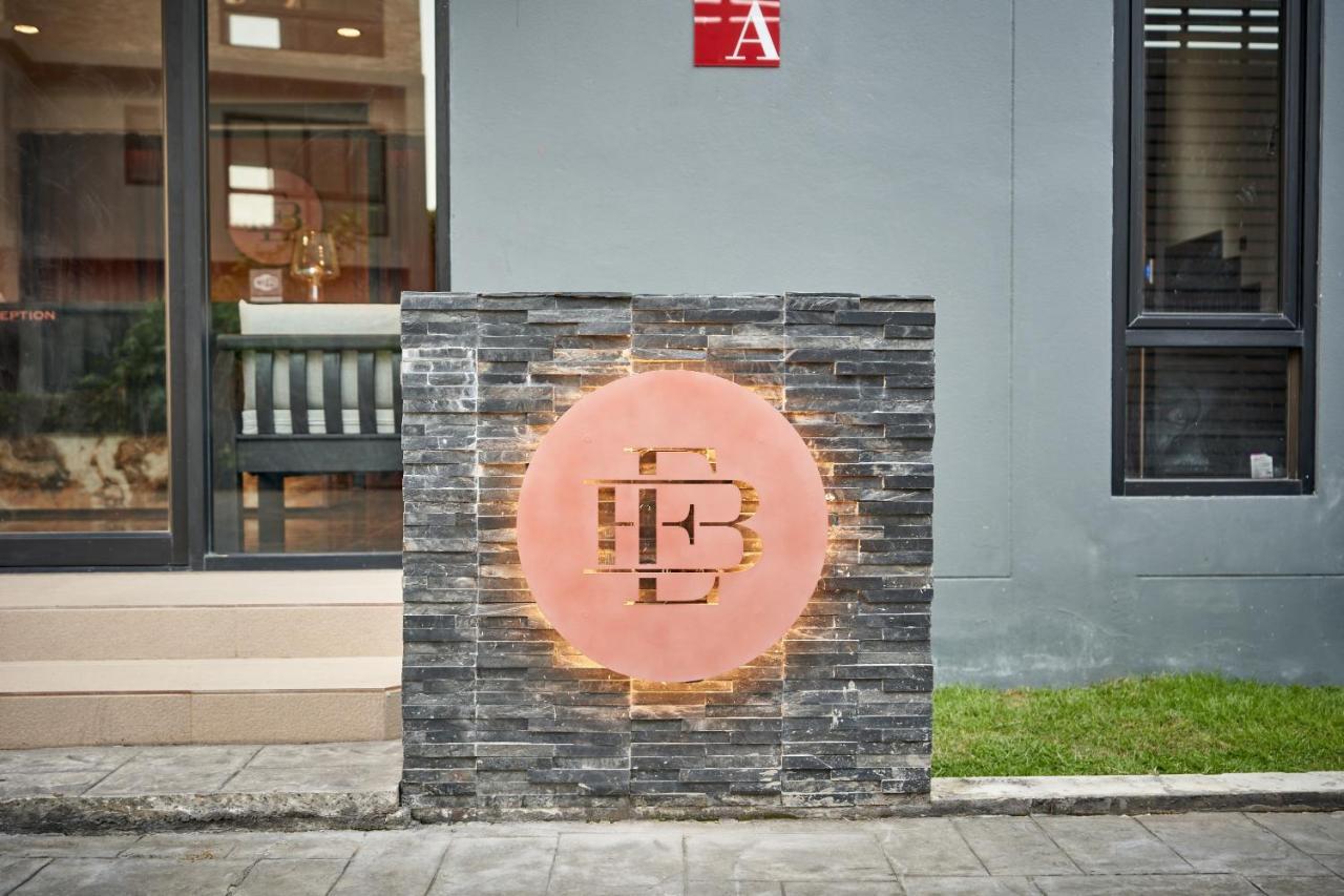 Be Phrasingh Hotel Чиангмай Екстериор снимка
